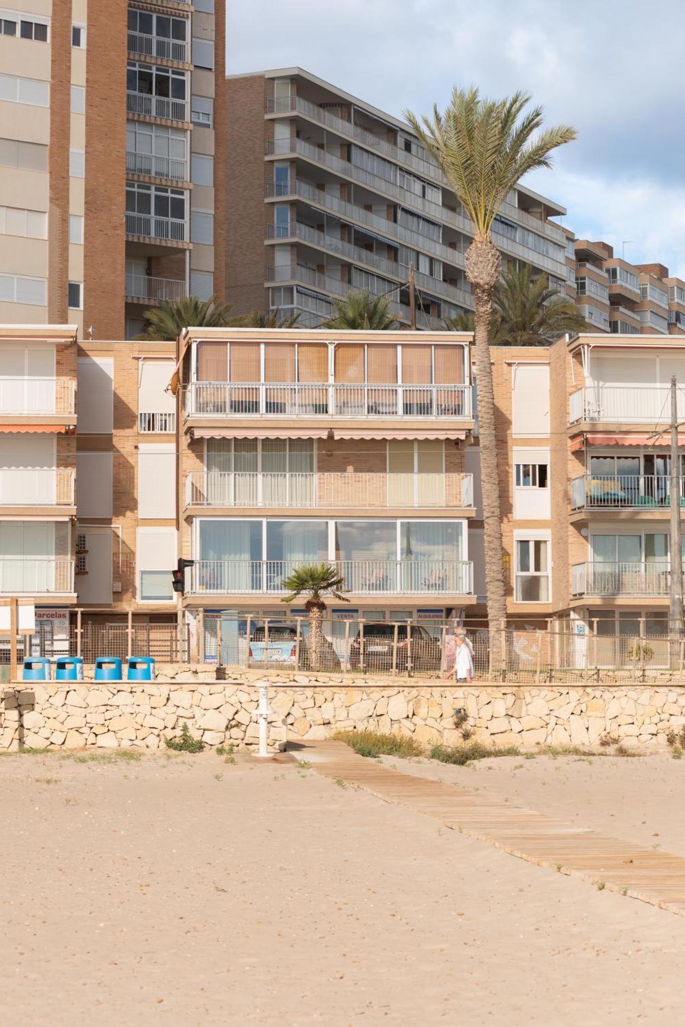 Sohosuites Campello Beach Кампелло Экстерьер фото